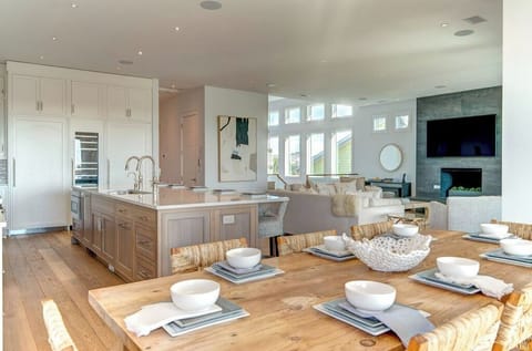 Living and kitchen areas