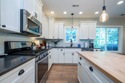 Fully Stocked Kitchen