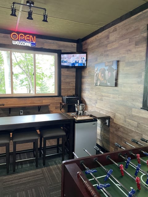 Game Room with Karoke!