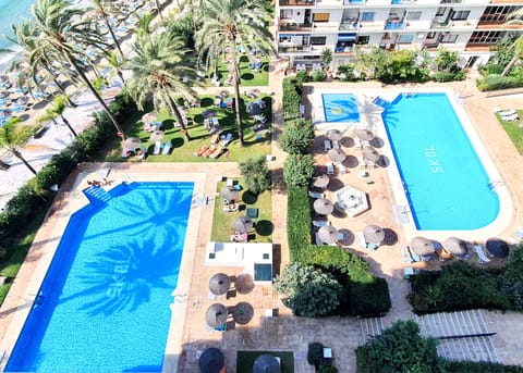 Communal pools and views from the terrace