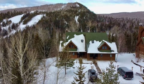 685 Moose Mountain Dr with Moose Mountain in the Background