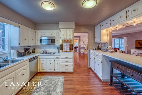 Amazing kitchen, with an opening into the Living room.
