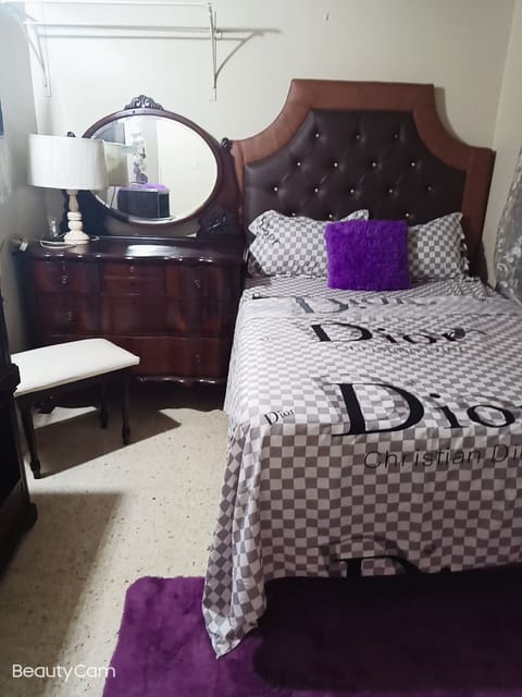 1bed room