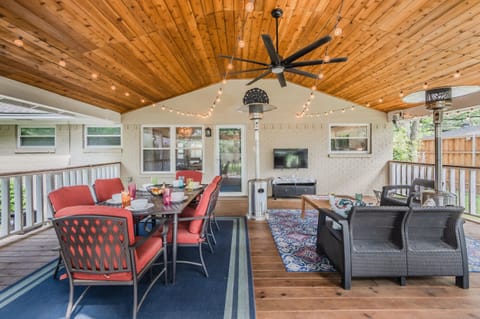 Outdoor living with Smart TV