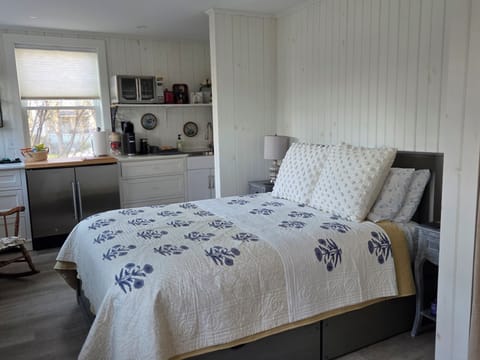 Welcome to our Cozy So. End Suite!