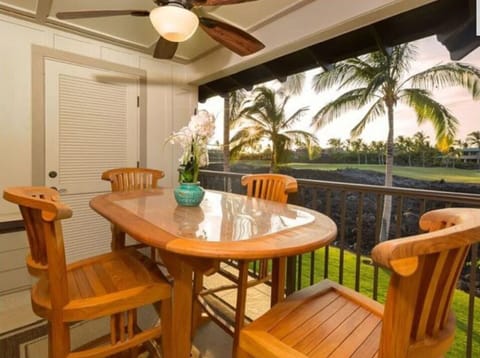 Lanai overlooking the golf course.