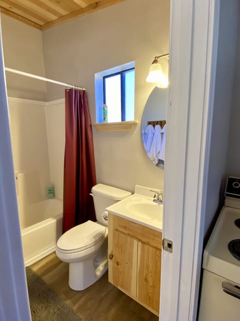 Full Bath with Tub/Shower