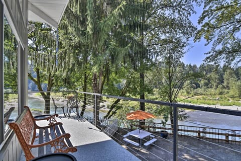 Wraparound Deck | Sandy River Views