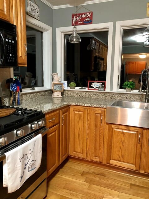 Fully Stocked Kitchen