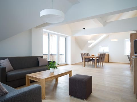 Villa Julia - Penthouse Suite - Villa Julia by we rent Apartment in Zell am See
