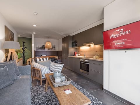 Studio Alpine - AlpenParks Hotel & Apartment Orgler Apartment hotel in Piesendorf