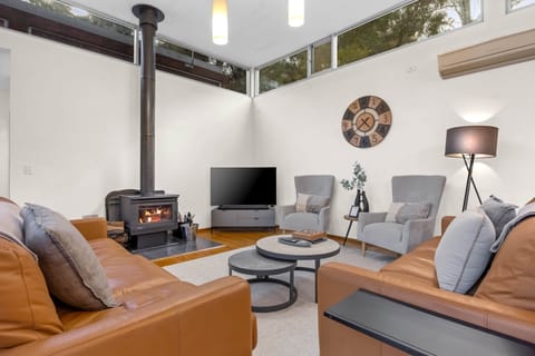 Living Area - Light and Bright