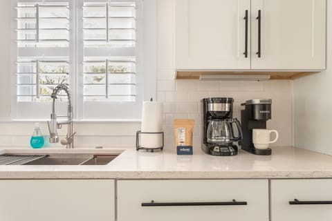 Wishing Well | 10 Minute Drive To The Beaches!