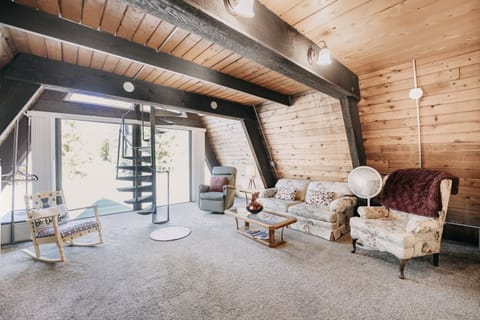 Indoors, Home Decor, Couch, Furniture, Chair