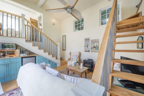 Stairwells to both Pool House Lofts
