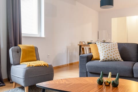 Living Room / Lounge