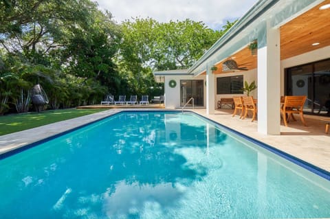 Phenomenal heated pool.