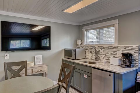 Multi-Purpose Room Kitchenette