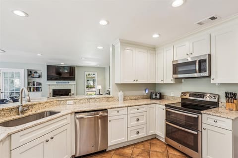 Kitchen at 8 Seaside Sparrow