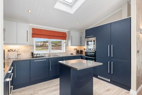 Luxury Lodge, Cottage, Hot Tub