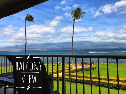 Balcony View Fantastic spot to watch the famous Maui sunrise, sunset and surf!