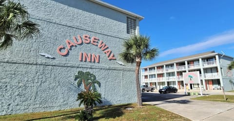 You made it to the Causeway Inn. Welcome to OIB!!