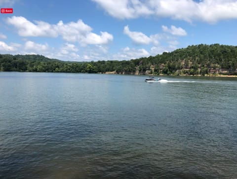 Cozy and Beautiful RV Lake Front Lot