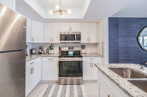 f5d4f90d-c075-4851-8af6-4bd4c400c95f