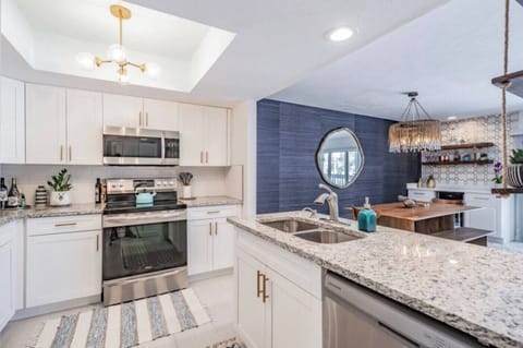 d1f5488c-c922-43a8-ab93-1908efbc9d99