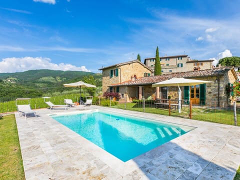 Sky, Cloud, Water, Plant, Property, Building, Azure, Swimming Pool, Window, House