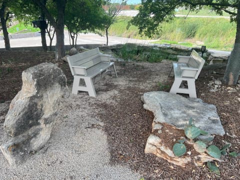 Guest Home Bird Feeders Lake Godstone