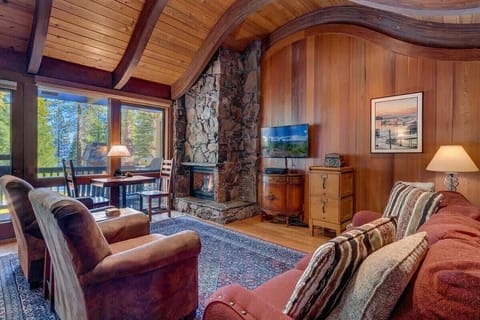 Lake View Living Room with stunning ceiling architecture