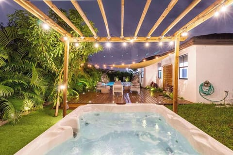 Nothing like a heated pool and a Jacuzzi.