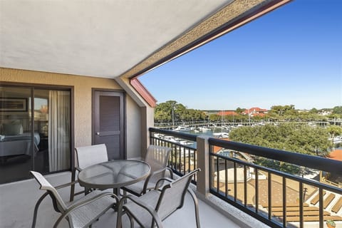 Gorgeous 2 BR 2 BA Villa in Shelter Cove