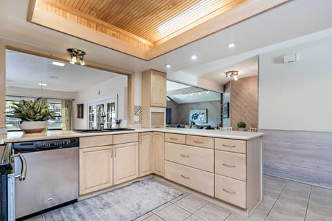 Kitchen | Stainless Steel Appliances