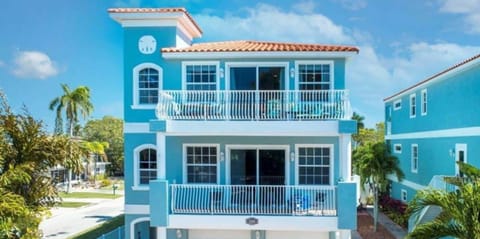 TOP FLOOR UNIT with private elevator