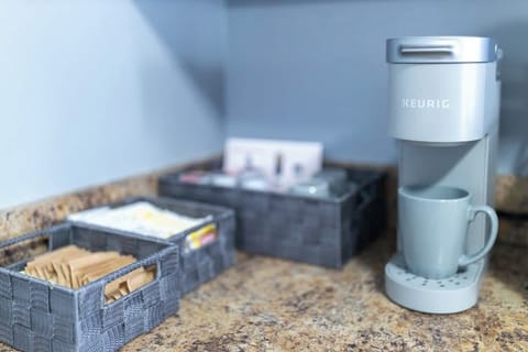 A fully stocked coffee bar awaits you! We provide varied flavors of K Cups, sweeteners, sugar, creamer, hot cocoa, tea and disposable travel mugs.