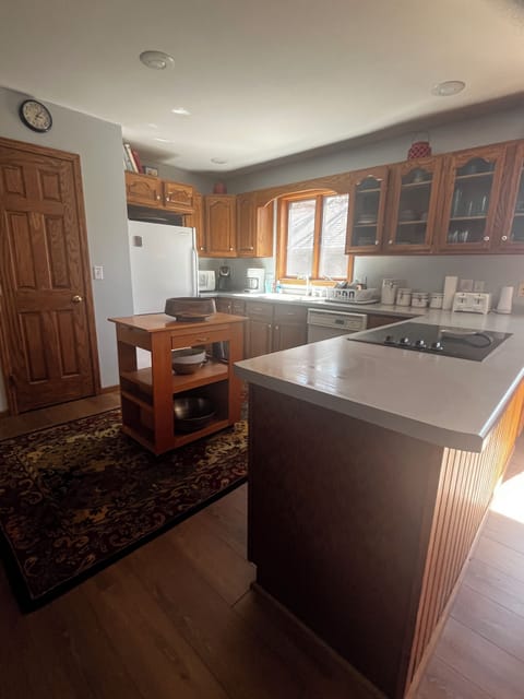 Everything you need! All the creature comforts!