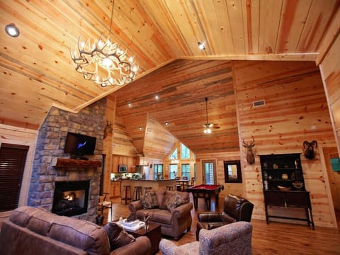 Lodge-style living with space to unwind together