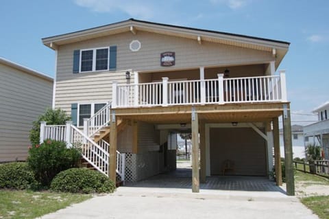 Feel the Nautical Winds when you stay at this 5 bedroom second row home.