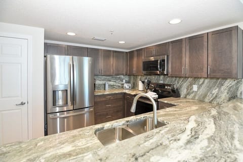 Beautiful granite countertop kitchen