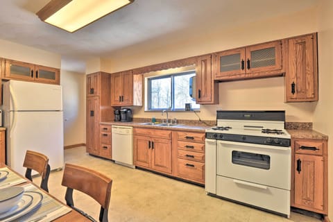 Kitchen | Fully Equipped