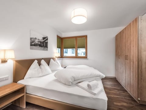 Alpine Classic - AlpenParks Hotel & Apartment Orgler Apartment hotel in Piesendorf