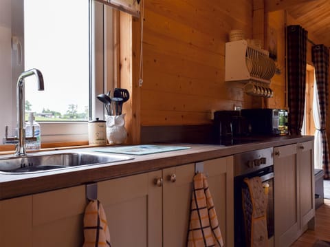 Kitchen | Pheasant Lodge - Coplow Cabins, Billesdon, near Leicester