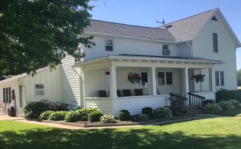 Beautiful farmhouse!