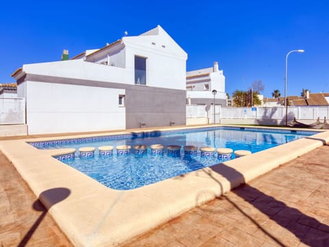 Water, Sky, Building, Property, Swimming Pool, Plant, Azure, Wood, Shade, House