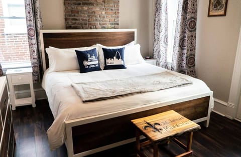 Master Bedroom w/ Ensuite, Private Balcony & Smart TV