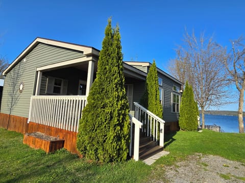Front View: 71 The Point Drive