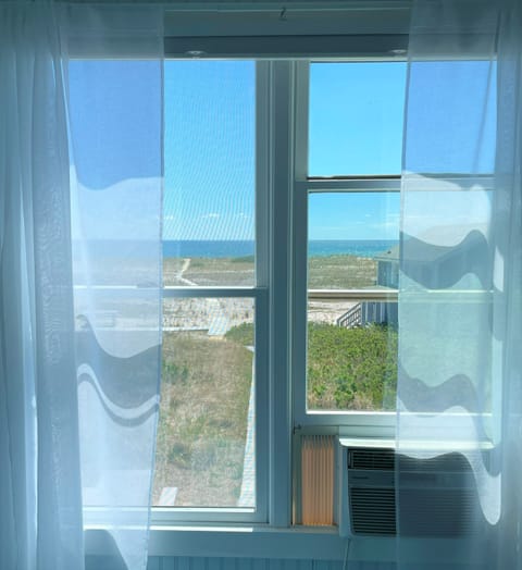 These are ideally situated to capture magnificent Cape Cod Bay views.