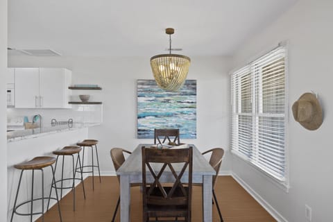 Dining room and counter seating